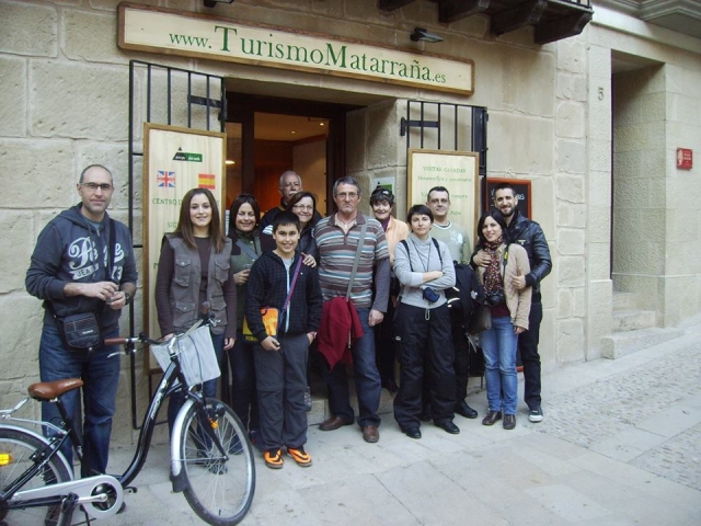 grupo amplio de ruta en bicicletas.jpg